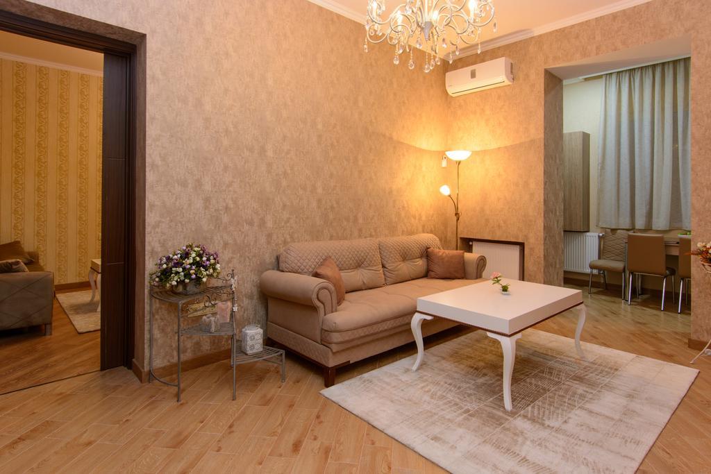 Dat Exx Apartments On Marjanishvili Tiflis Exterior foto